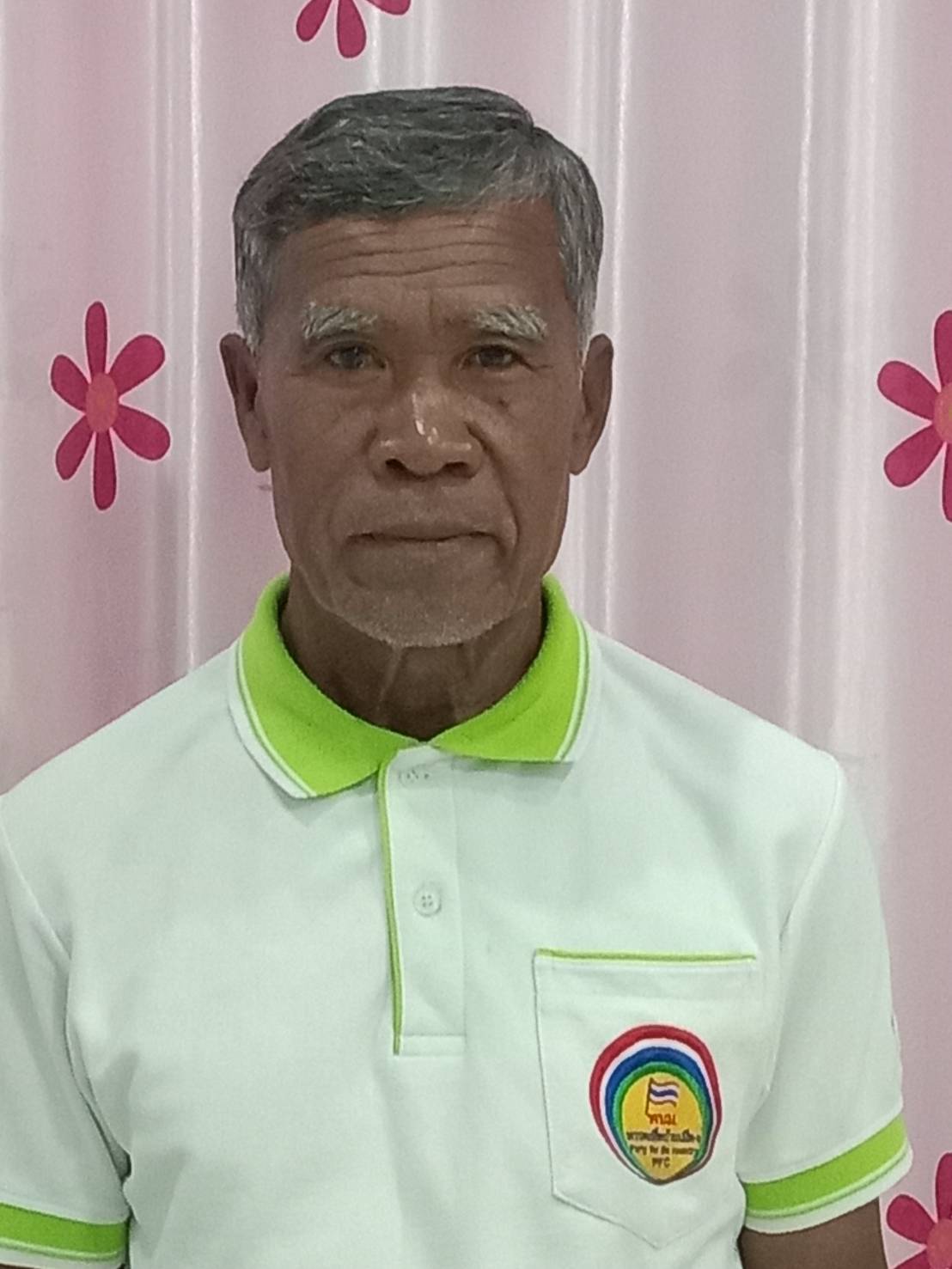 นายสมนึก ละครมูล